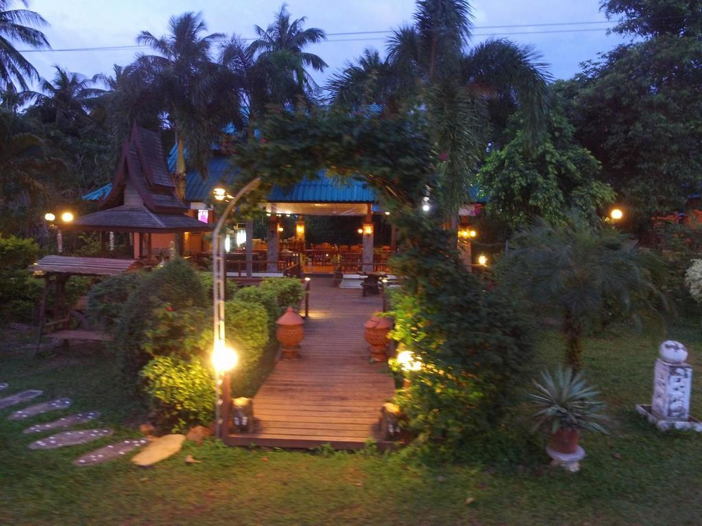 Garden Of Joy Hotel Koh Chang Exterior photo